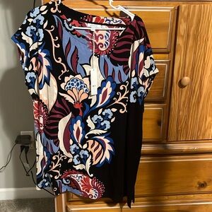 Chicos Travelers top size 4